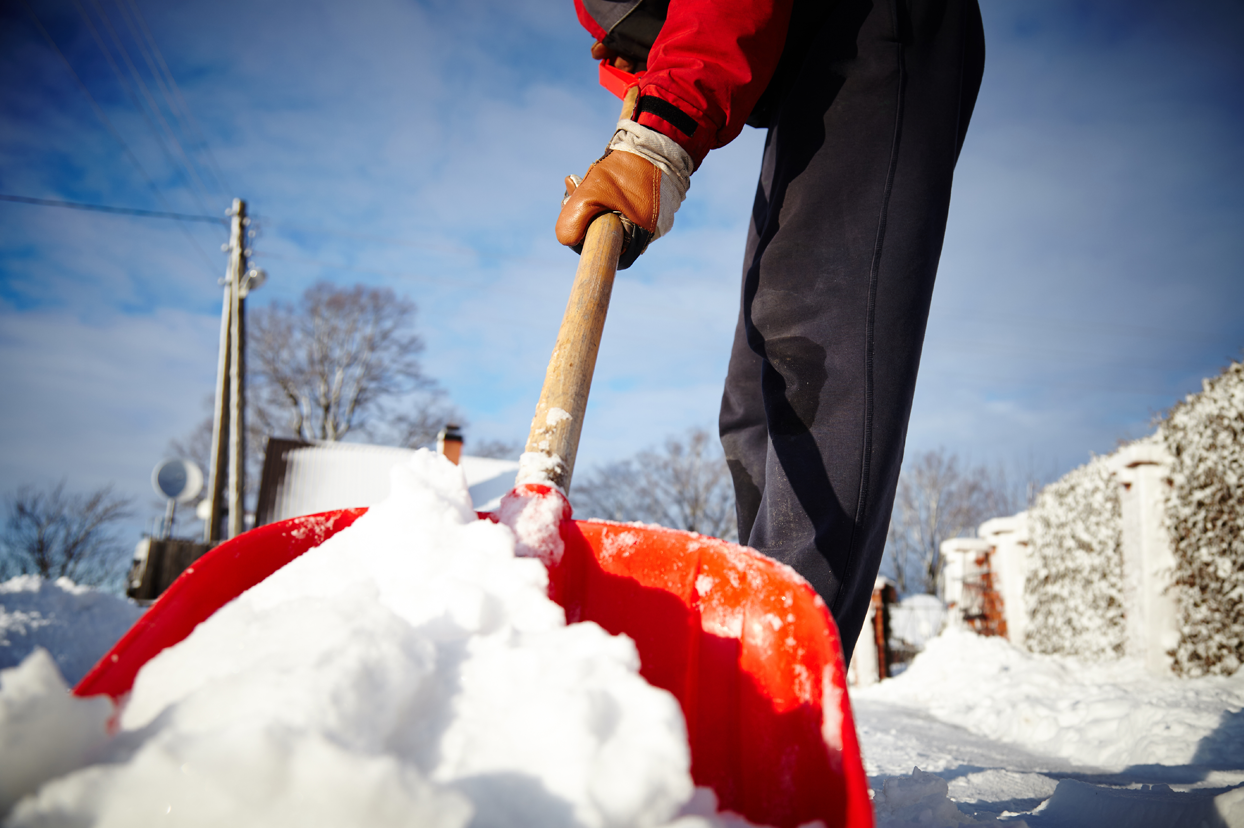 Four quick tips for safe snow shoveling this winter - SFM Mutual