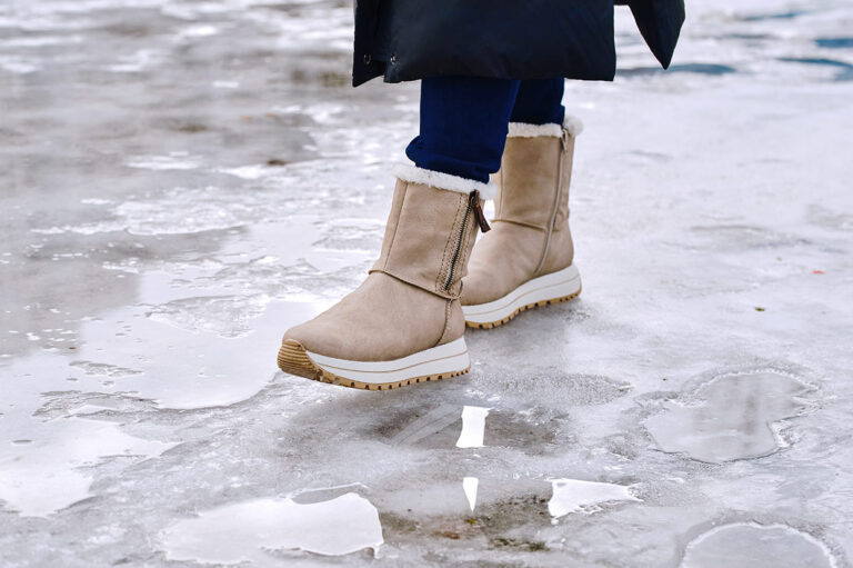 Read how to be on guard for slips and falls all winter long